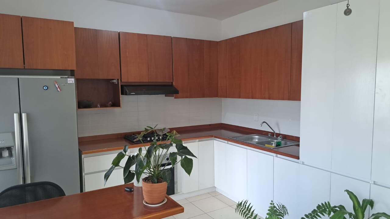 Cocina integral a medida para departamento de renta en Playa del Carmen